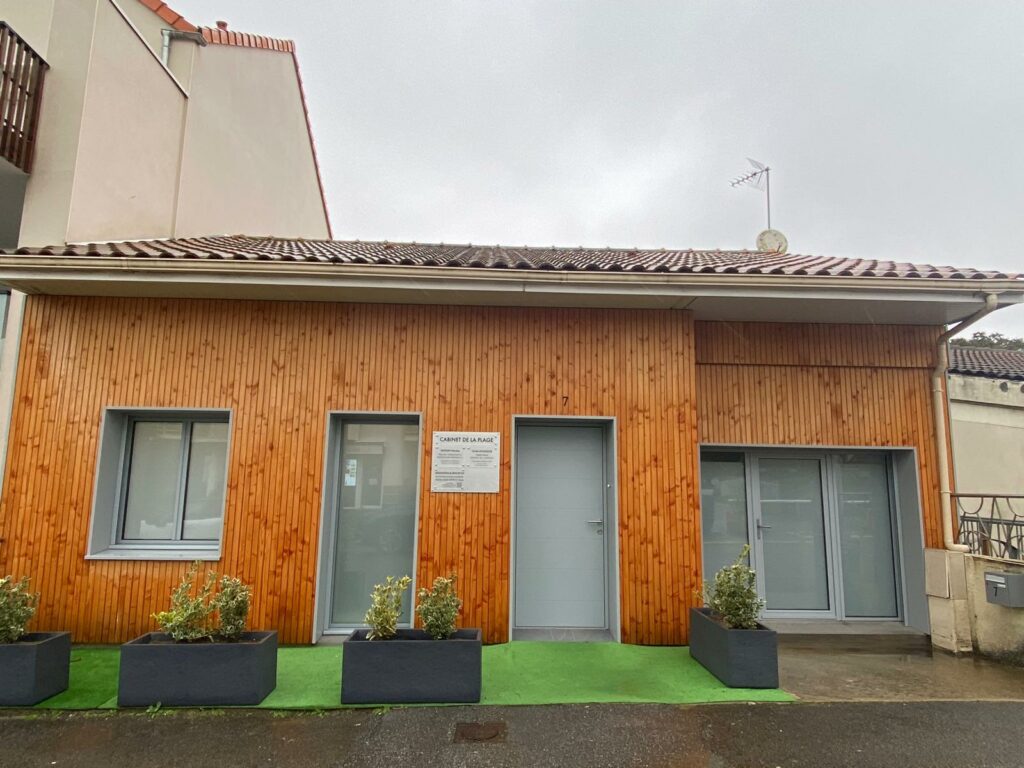 & sens de Soi le bâtiment